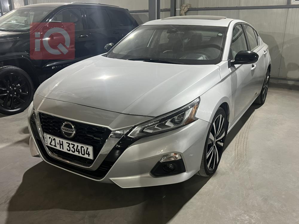 نیسان ئەلتیما